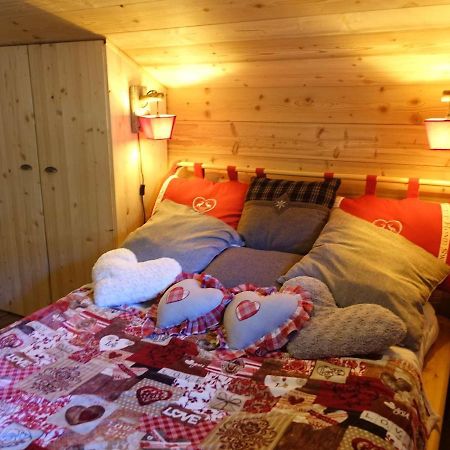 Charmant Mazot Savoyard A Hauteluce: Ideal Pour Couple, Proche Commerces Et Ski, Bien Equipe - Fr-1-342-263 מראה חיצוני תמונה